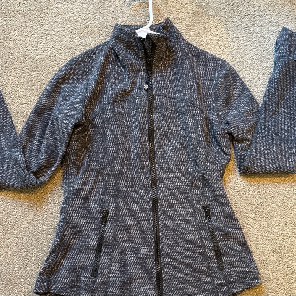 Grey lululemon define jacket
excellent condition